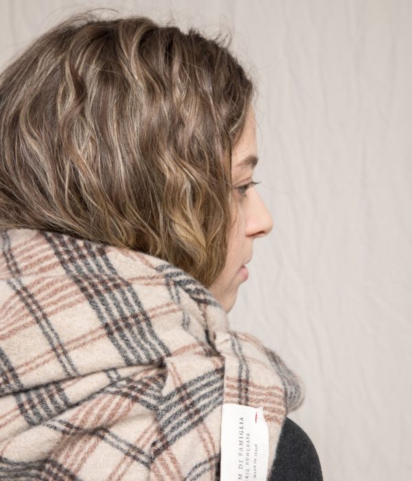 TARTAN TRIANGLE SCARF - immagine 8