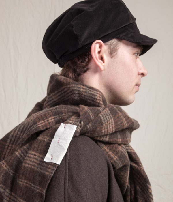 TARTAN TRIANGLE SCARF - immagine 2