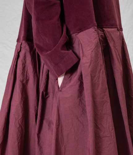 BOATNECK PLEATED DRESS V + TC